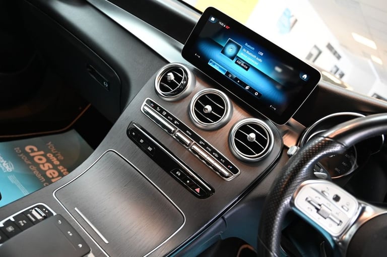 2019 Mercedes-Benz GLC 2.0 GLC220d AMG Line SUV 5dr Diesel G-Tronic+ 4MATIC Euro 6 (s/s) (194 ps)...