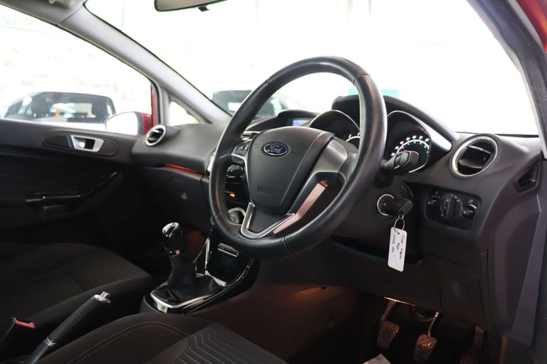 2016 Ford Fiesta 1.0 EcoBoost Zetec 5dr HATCHBACK PETROL Manual