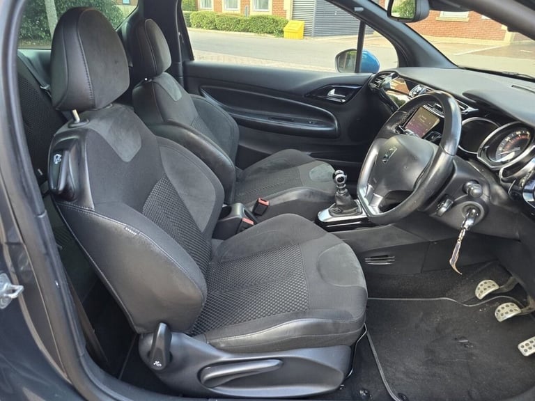 2017 DS Automobiles DS 3 1.2 PureTech Prestige Hatchback 3dr Petrol Manual Euro 6 (s/s) (130 ps) ...