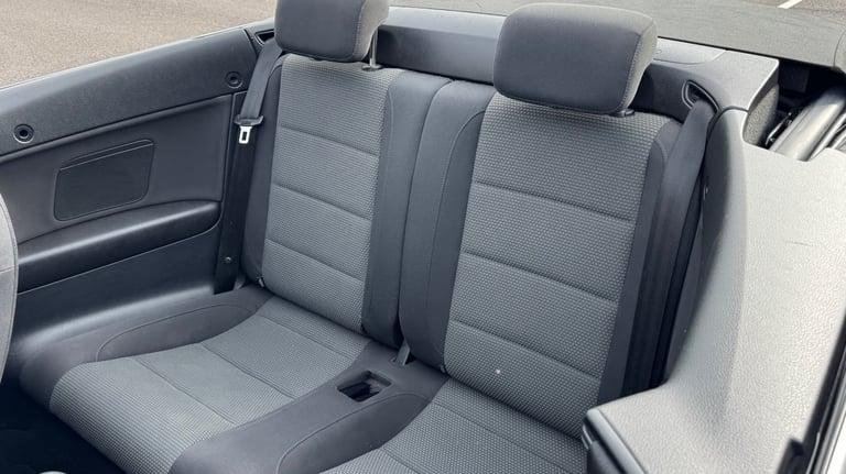 Volkswagen, GOLF, Convertible, 2012, Manual, 1598 (cc), 2 doors