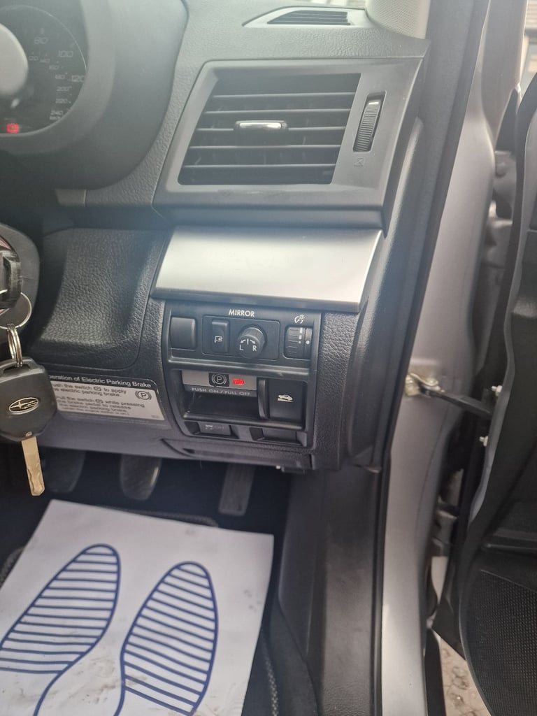 Subaru, OUTBACK,all wheels drives Estate, 2011, Manual, 1998 (cc), 5 doors