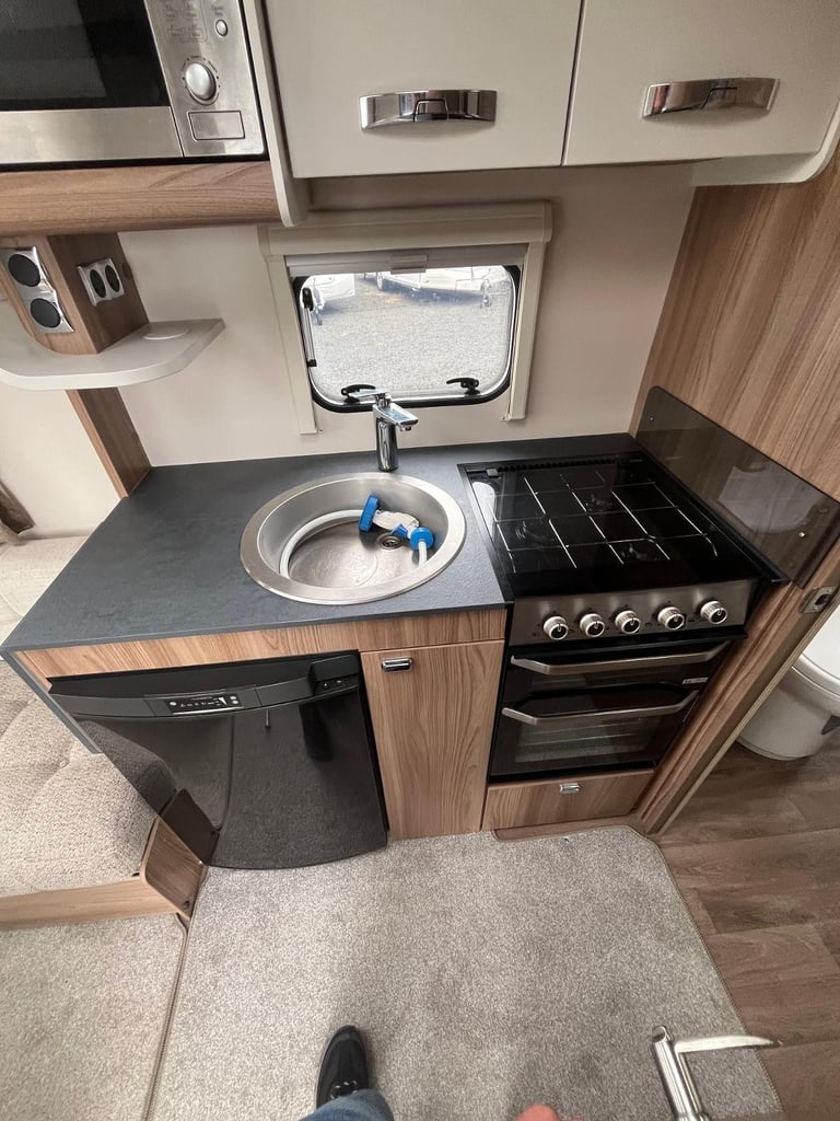 Swift Sprite major 4 eb 4 berth fixed island bed 2020
