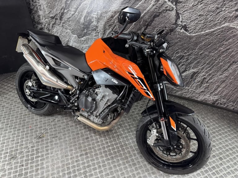 KTM DUKE 790 2023