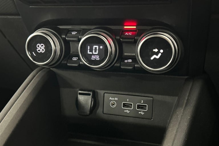2023 Renault Clio 1.6 E-TECH Evolution Hatchback 5dr Petrol Hybrid Auto Euro 6 (s/s) (145 ps) HAT...