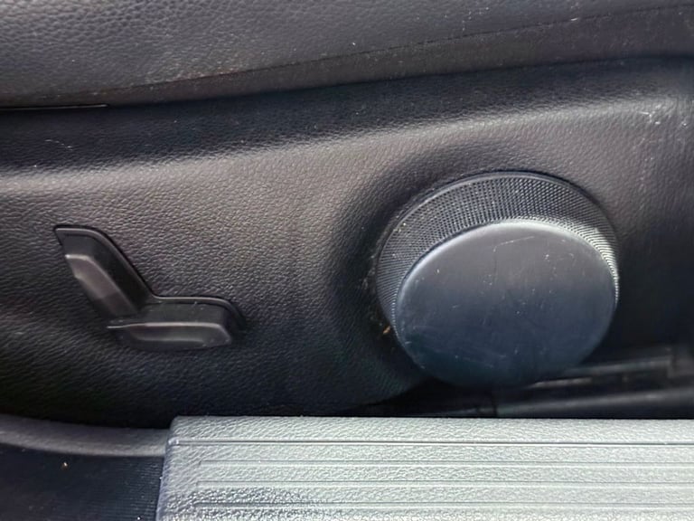 2011 Mercedes-Benz C Class C220 CDI BlueEFFICIENCY Sport 4dr Auto SALOON DIESEL Automatic