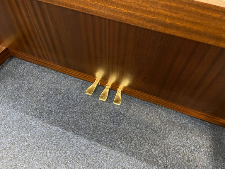 Upright Piano Yamaha  P110N 88 Key (FREE LOCAL DELIVERY TN157 KENT) fully Regulated and Tuned