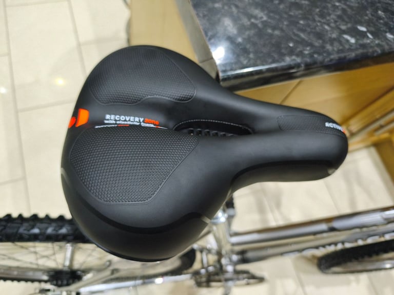 Women's bike fully working 