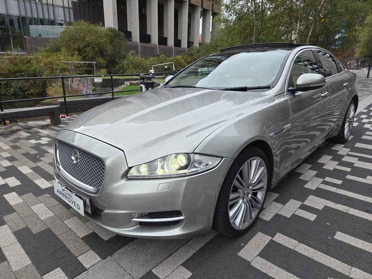 JAGUAR XJ 3.0D V6 PREMIUM LUXURY AUTO AUTOMATIC *FULL HISTORY TOP SPEC xf xe