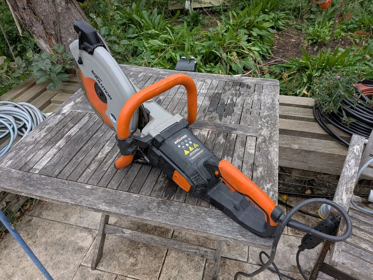 Evolution R300DCT+ 300mm 110V, 1600W Disc Cutter with Diamond Blade