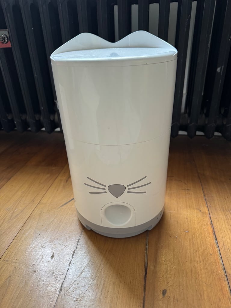 Catit PIXI Smart Feeder
