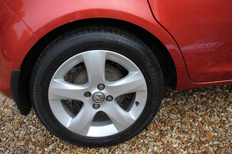 2013 Vauxhall Corsa 1.2 16V SXi Euro 5 5dr (A/C) HATCHBACK Petrol Manual