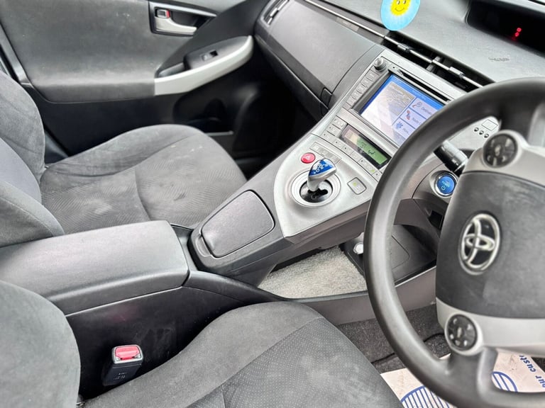 2019 Toyota Prius  HYBRID ELECTRIC Manual