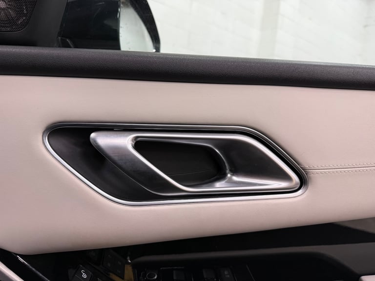 2018 68 RANGE ROVER LAND ROVER VELAR R DYNAMIC HSE D240 2.0 DIESEL 4WD BLACK EU6