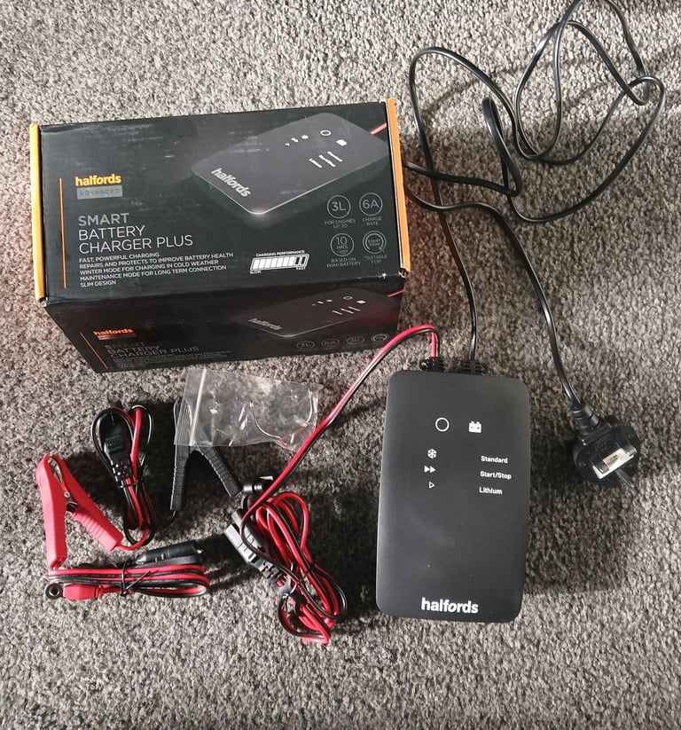 Halfords Smart Battery Charger