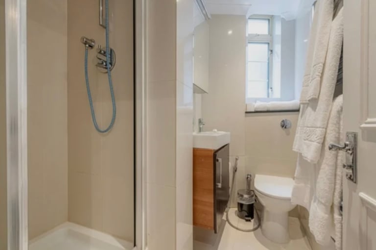 Bayswater Three Bedroom Apartment Short Term Let £4578 per week