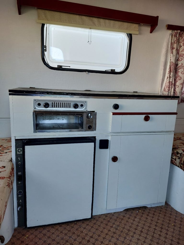 Rapido pop up caravan/trailer