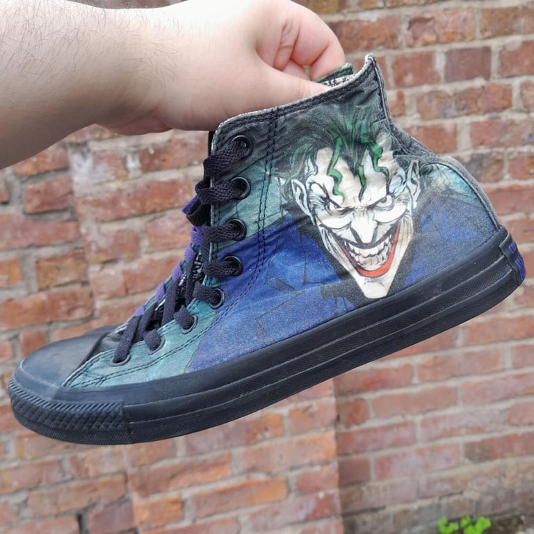 Joker Converse