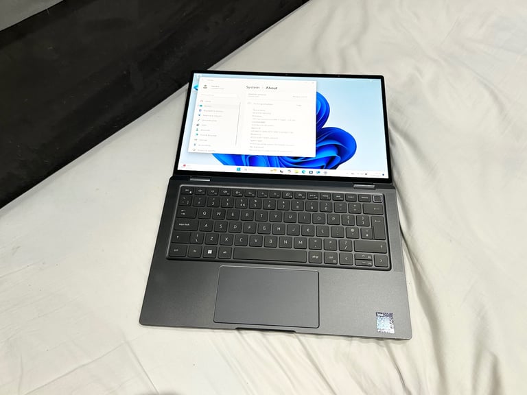 CAN DELIVER,warranty, Dell Latitude 9330 2 in 1 touchscreen laptop tablet i7-1260U 512GB, 16GB ram  