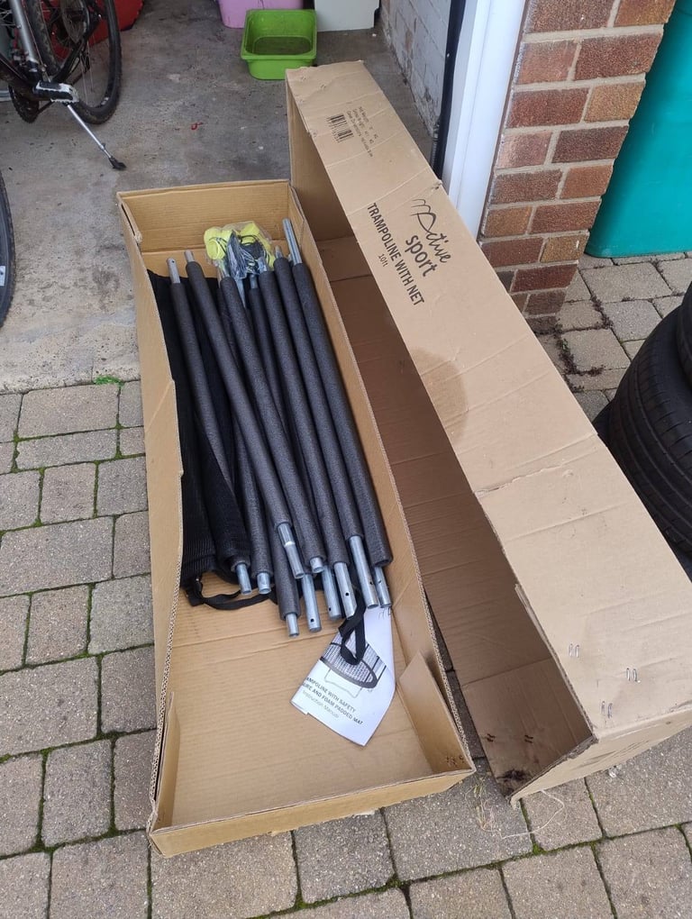 12 Foot Trampoline with Net