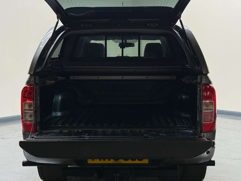2020 Nissan Navara Double Cab Pick Up Tekna 2.3dCi 190 TT 4WD Auto PICK UP DIESEL Automatic