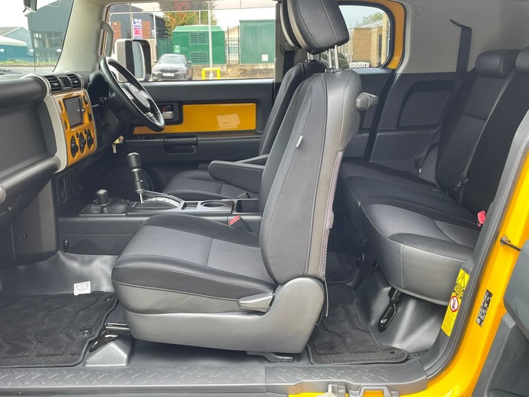 2011 Toyota FJ Cruiser FJ CRUISER FJ40 LANDCRUISER AMAZON COLORADO  4x4 Petrol Automatic
