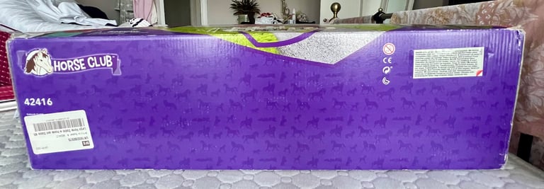 Schleich 42416 Horse Club house and stable aged 5-12 yrs