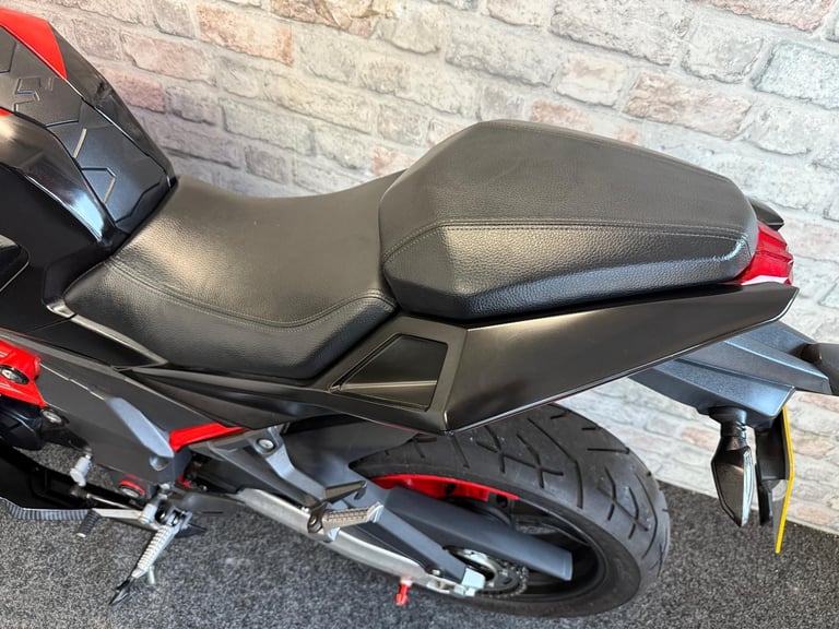 2024 Lexmoto TR 125-2 LXR 125 SE - 1 owner - 4k miles - Stunning colourway 