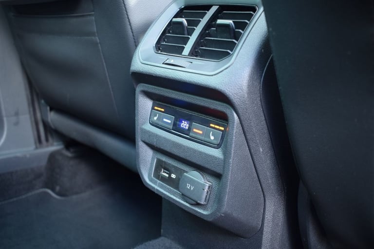 2019 Volkswagen Tiguan 2.0 TDI R-Line SUV 5dr Diesel DSG 4Motion Euro 6 (s/s) (190 ps) ESTATE Die...