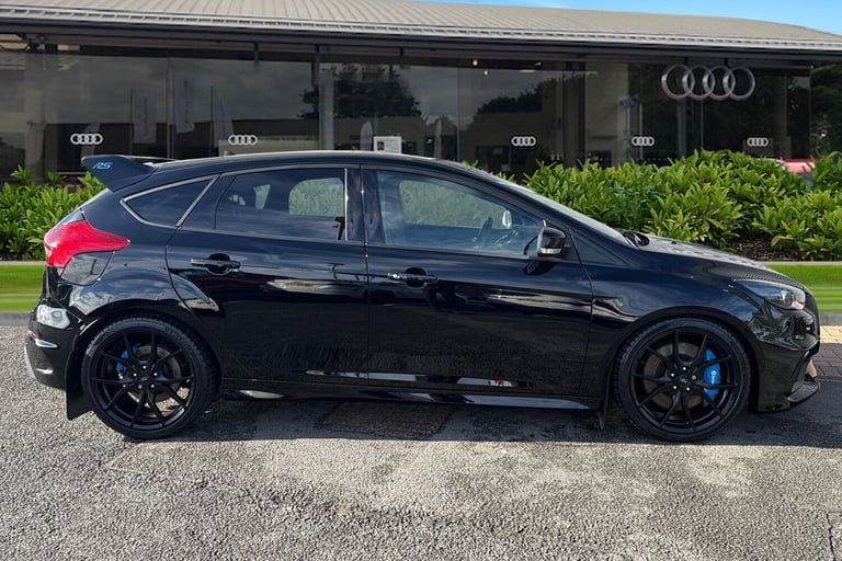2018 Ford Focus 2.3T EcoBoost RS Hatchback 5dr Petrol Manual AWD Euro 6 (s/s) (350 ps) Hatchback ...