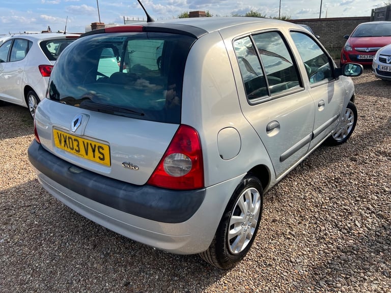 image for 2003 Renault Clio 1.4 16v Expression 5dr HATCHBACK Petrol Automatic