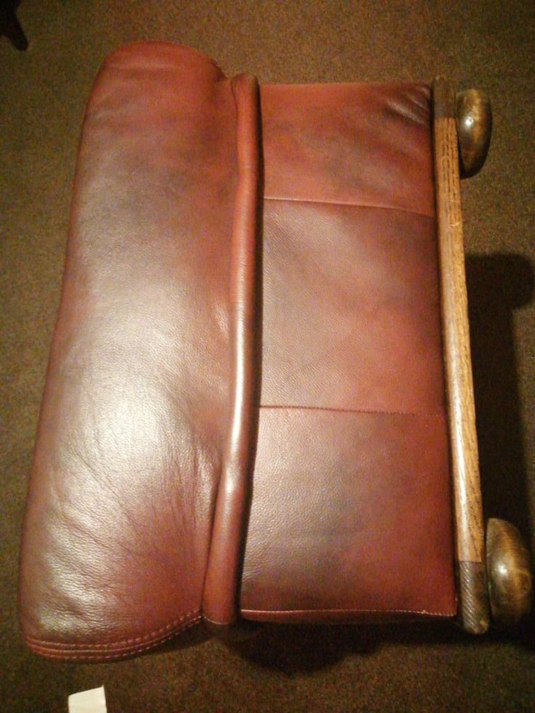 AS NEW SQUARE LEATHER LOOK PUFFA