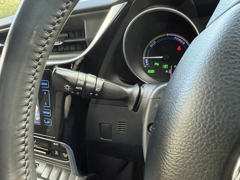 2018 Toyota Auris 1.8 Hybrid Design TSS 5dr CVT [Nav] HATCHBACK PETROL/ELECTRIC Automatic