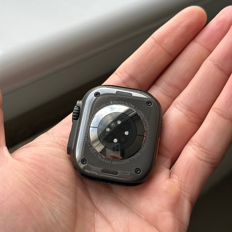 Apple Watch Ultra 2 black titanium 100% 🔋