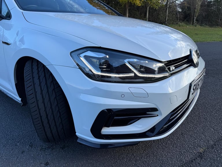 Volkswagen Golf " R " 310 BHP / D.S.G AUTO / 4 MOTION / NEW 19 INCH ALLOYS
