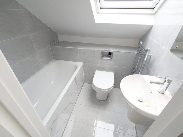 Selection of brand new en-suite rooms to rent in South Harrow. Large kitchen, garden and parking
