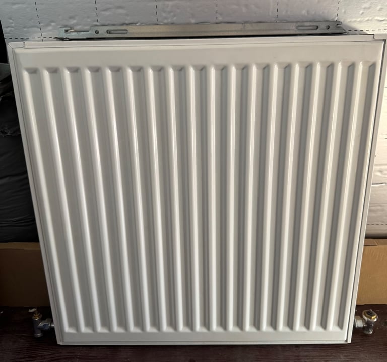 STELRAD RADIATOR 600x600 NEW OTHER