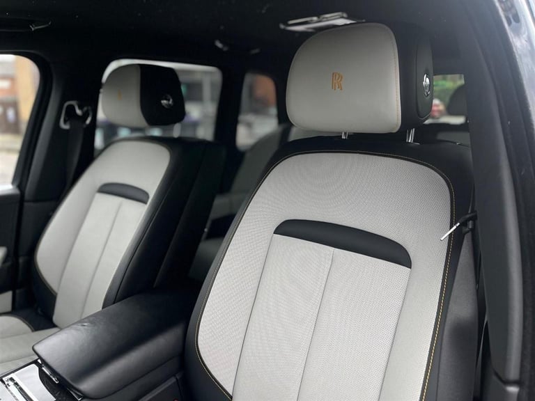 ROLLS ROYCE CULLINAN BLACK BADGE AUTO