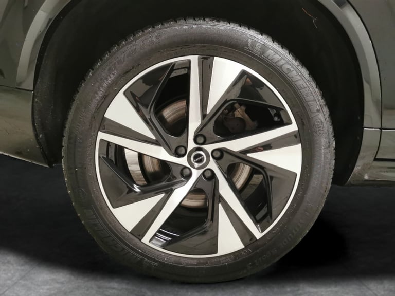 2019 Volvo XC90 2.0h T8 Twin Engine 11.6kWh R-Design SUV 5dr Petrol Plug-in Hybrid Auto 4WD Suv P...