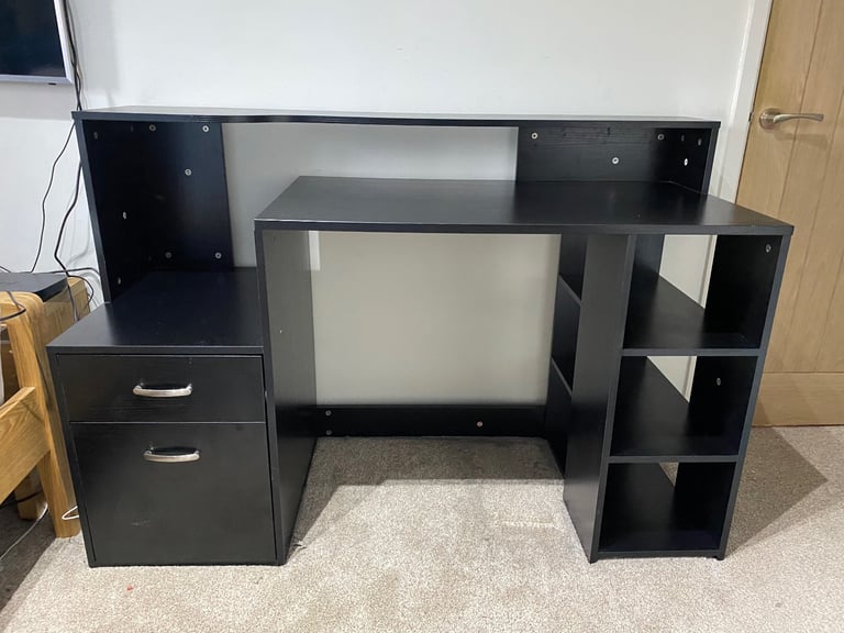 Black desk with 2 drawers and 3 side shelves