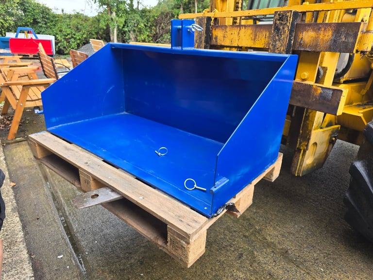 image for 4ft wide linkbox suit vintage small or compacted tractor round gardens 