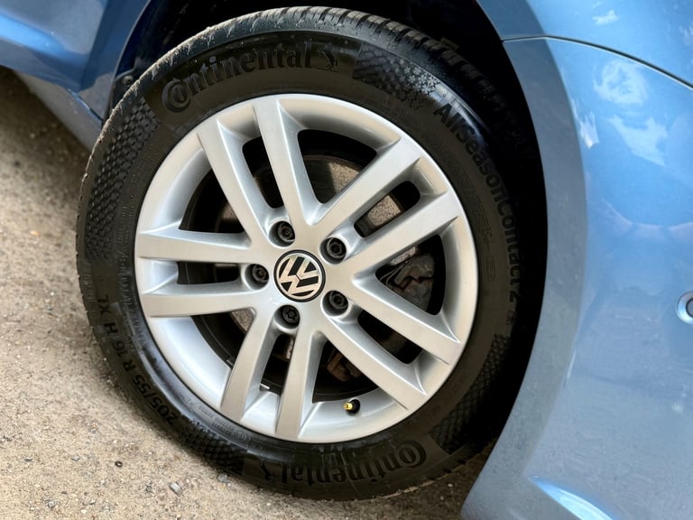 2012 Volkswagen Touran 1.6 TDI 105 SE 5dr DSG MPV Diesel Automatic
