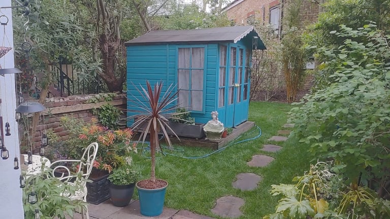 image for Lovely 1 bed lower ground house conversion with own garden