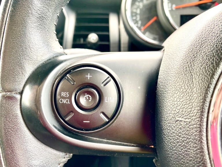  MINI Convertible 1.5 Cooper Euro 6 (s/s) 2dr Petrol Manual