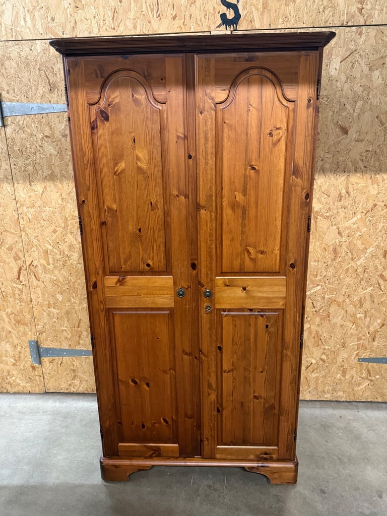 Ducal Pine Double Wardrobe 