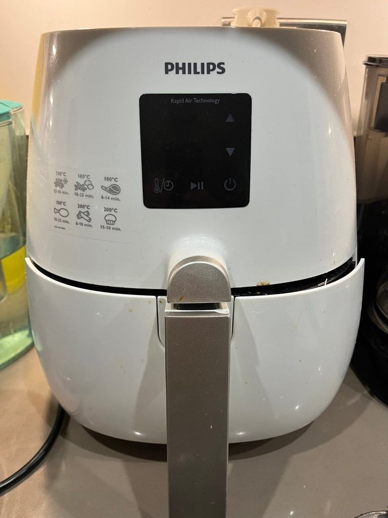 Philips HD9230 0.8kg air fryer