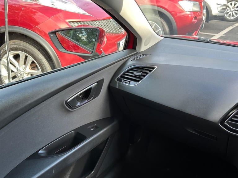 2014 SEAT Leon 1.6 TDI CR SE Euro 5 (s/s) 5dr HATCHBACK Diesel Manual