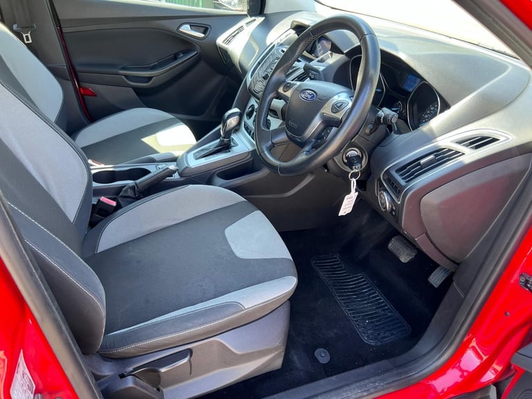 2012 Ford Focus 1.6 125 Zetec 5dr Powershift ESTATE Petrol Automatic