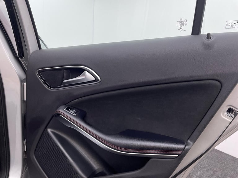 2017 Mercedes-Benz A-Class 1.6 A180 AMG Line (Premium) Hatchback 5dr Petrol 7G-DCT Euro 6 (s/s) (...