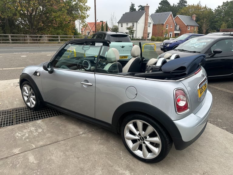 2010 MINI Convertible 1.6 Cooper [122] 2dr CONVERTIBLE Petrol Manual