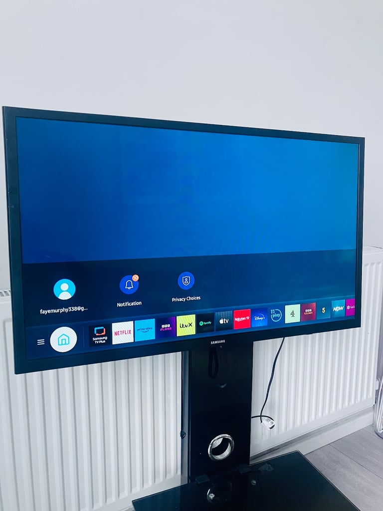 image for 43” SAMSUNG 4K SMART TV 